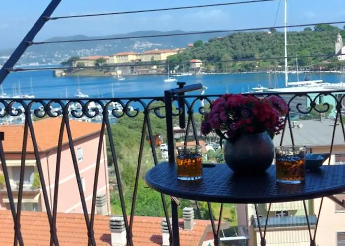 Finestra Sul Golfo Di *