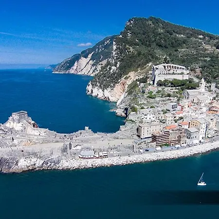 Finestra Sul Golfo Di Le Grazie (Liguria)