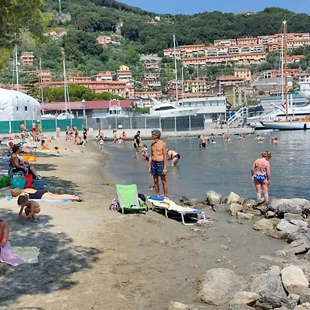 Finestra Sul Golfo Di Apartment *